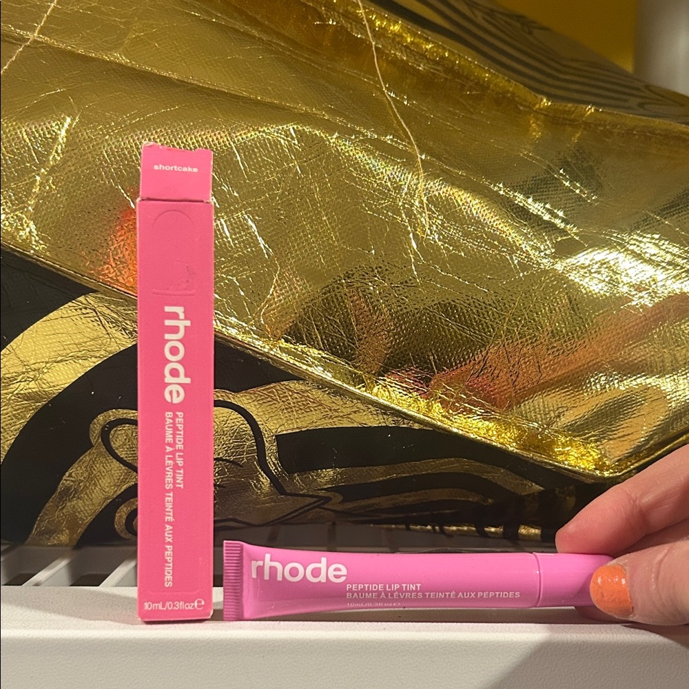 Rhode Peptide Lip Tint - LIMITED EDITION 🍰Shortcake. NIB